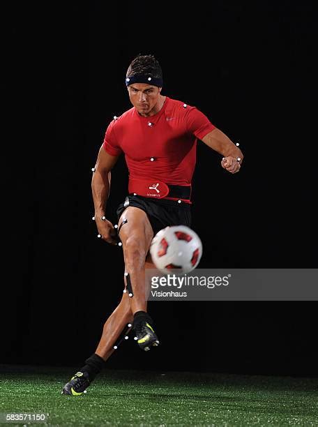 Cristiano Ronaldo Tested To The Limit Foto E Immagini Stock Getty Images