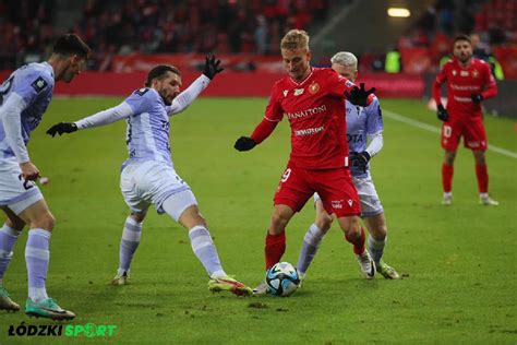 Mistrz Polski z Widzewem Klub powinien sprzedaż Jordiego Sancheza