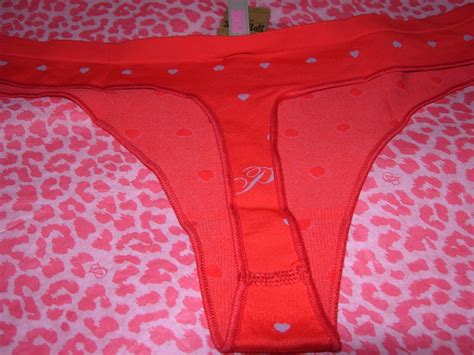 Victoria S Secret Sexy Pink Thong Pantie Seamless Stretch Red Valentine