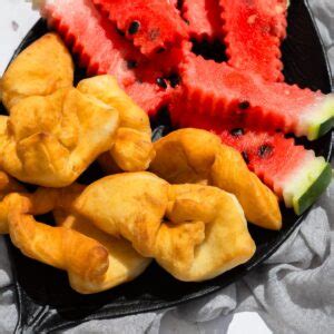 Naked Cake Mit Frischen Beeren Und Biskuitb Den Rezept Mit Schritt F R Schritt Anleitung