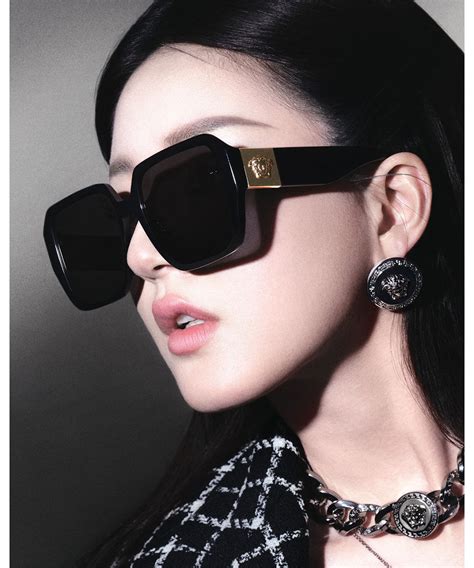 ROSY ZHAO FOR SPRING-SUMMER 2024 | Versace