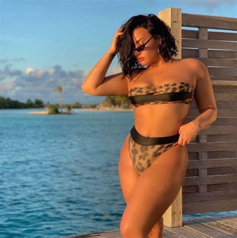 Demi Lovato posó orgullosa de su cuerpo en bikini y las redes ardieron Infobae