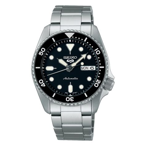 Seiko 5 Sports SKX Midi Black Seiko Boutique The Official UK