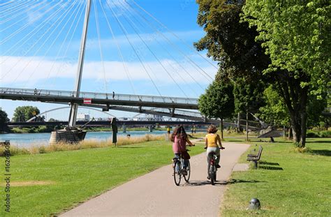 Rheinpromenade Jardin Des Deux Rives Kehl Strasbourg Stock Foto