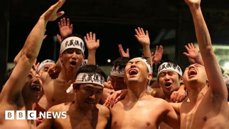 Saidaiji Eyo Near Naked Crowds Hunt For Lucky Sticks At Japan Festival