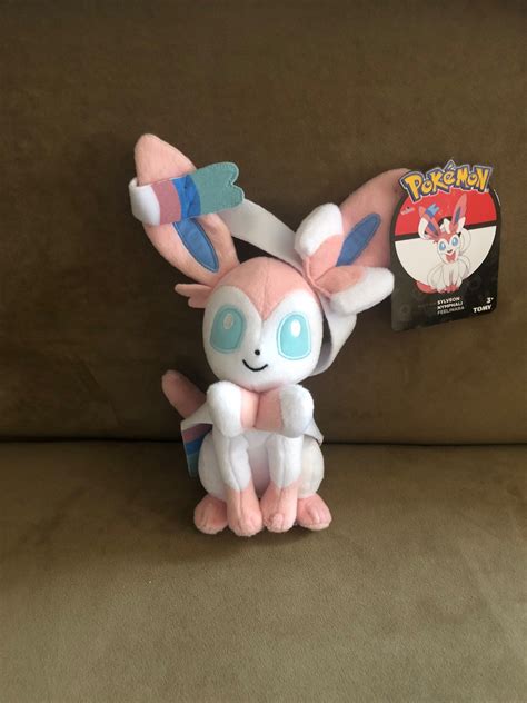 Sylveon Plush- 2017 Tomy Pokemon Collection, Sylveon, My Pokemon ...