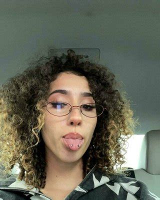 Kira Perez Nude Porn Pictures Xxx Photos Sex Images Pictoa