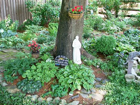 Hostas Boxwoods Helleborus Azaleas Along With Annuals And