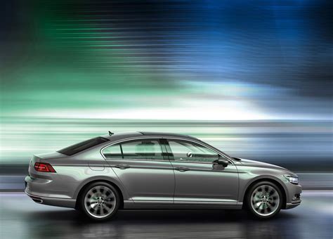 Vw Unveils New Look Euro Spec 2015 Passat Autoevolution