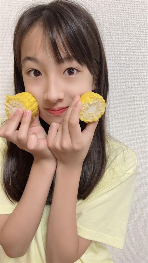 りのりの On Twitter おはよ〜ございます😆😆😆 今日は、朝からとうもろこし🌽🌽食べてるよ😖😖 美味し〜🌟🌟🌟 服も黄色🤭🤭🤭 お