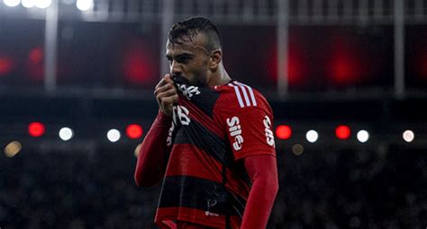 Fabrício Bruno se posiciona sobre saída do Flamengo em 2024