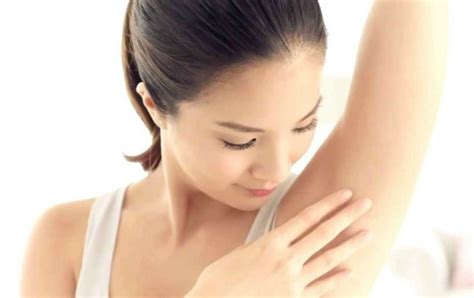 Heres The Right Way To Shave Your Armpits Without Darkening It Pampermy