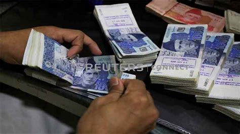 Pakistan Rupee Appreciates By Rs7 Against US Dollar In Open Market