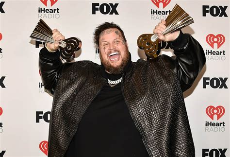 Jelly Roll Scores Double Victory at 2024 iHeartRadio Music Awards ...