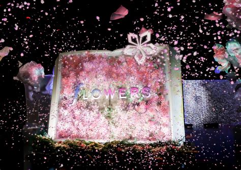 日本で一番早いお花見を日本橋で生花オブジェ映像香り飲食など五感で楽しむお花の新体験FLOWERS by NAKED ヒトサラマガジン