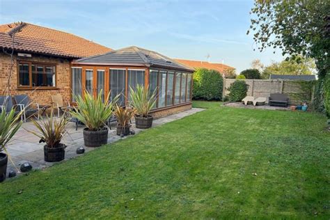 Dorchester Avenue Bourne Pe10 3 Bedroom Detached Bungalow For Sale