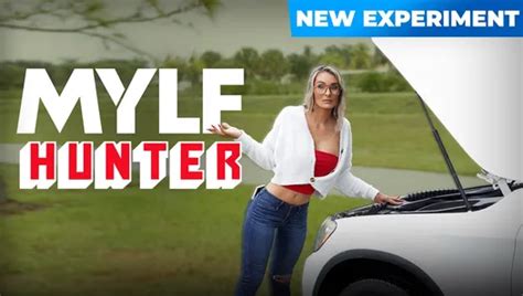 Mylf Milf Rubia Muestra Su Perfecto Culo Grueso En Bikini Al Aire Libre Antes De Que Le Rompan