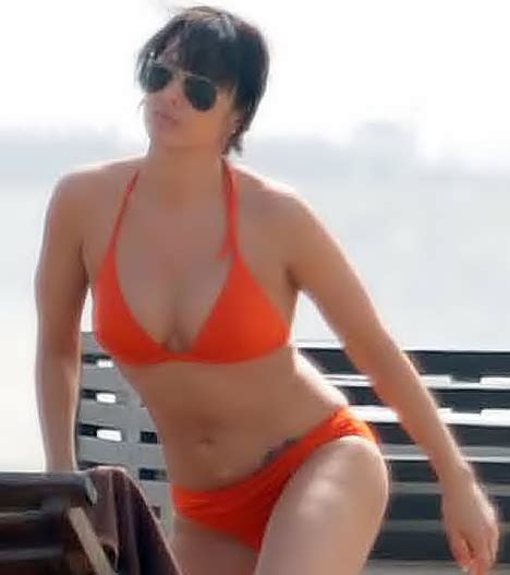 Naked Added By Hattilah