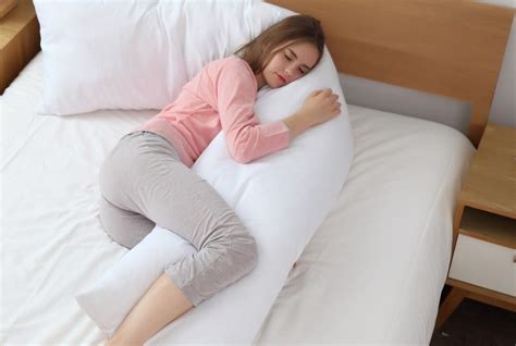 8 Best PIllows for Shoulder Pain (Spring 2023) – Reviews & Buying Guide