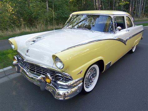 1956 Ford Fairlane Club Sedan W Thunderbird Style Wire Wheels Us Cars