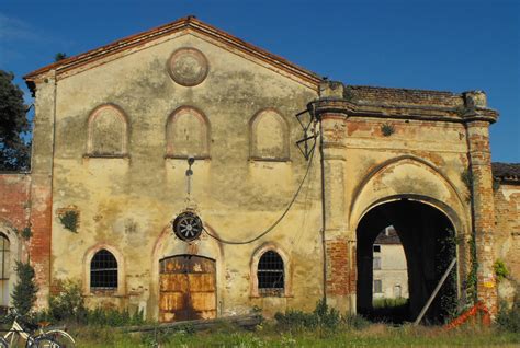 Abandoned And Forgotten Castle Somewhere In Italy Reurope