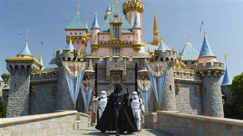 Disneyland Star Wars Land Plans Begin To Take Shape