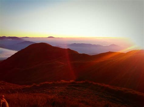 Sunrise at Mt. Pulag | Natural landmarks, Sunrise, Luzon