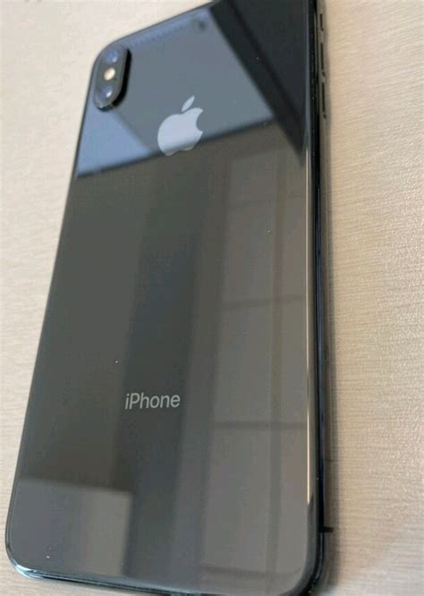 UK Used Iphone XR 64gb Available In Asaba Onitsha Owerri Aba Phone