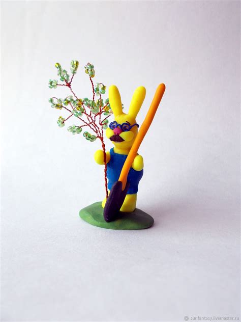 Солнечный зайка Михась, фигурка из полимерной глины купить в интернет ...