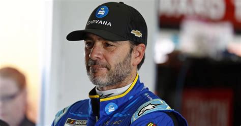 Jimmie Johnson Withdraws From Chicago Nascar Race After In Laws Found