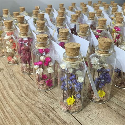 Mini Flores Para Lembrancinhas - 1 Mini garrafinha com flores secas naturais para lembrancinhas | Shopee ...