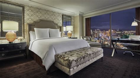 Las Vegas Suites | Luxury Hotel | Four Seasons Las Vegas