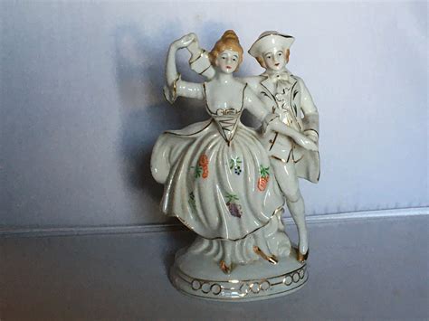 Vintage Japanese figurine | Collectors Weekly