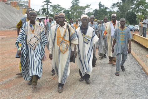 R Gion Du Cavally Anne D Sir E Ouloto Visite Le Chantier Des Travaux