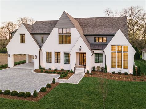 What Makes the Green Hills Neighborhood in Nashville So Desirable?