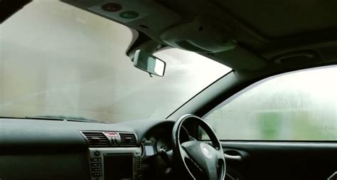 4 Simple Hacks To Wipe Out Foggy Mirrors