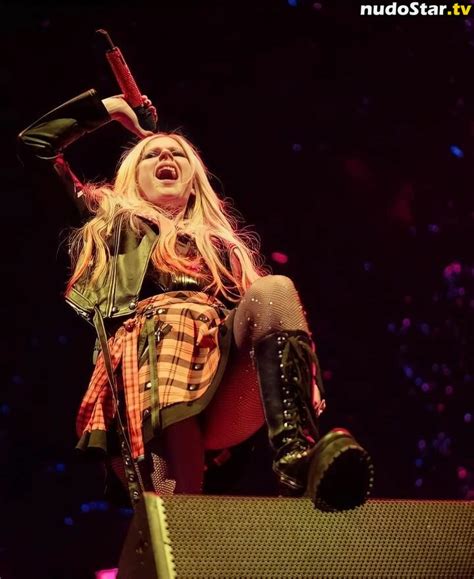 Avril Lavigne AvrilLavigne Nude OnlyFans Photo Nudostar TV