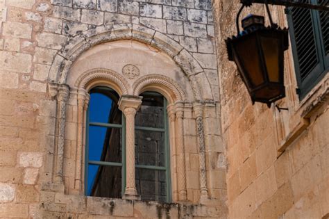 Palazzo Bifora Alloggiare In Pieno Confort A Mdina Destinazione