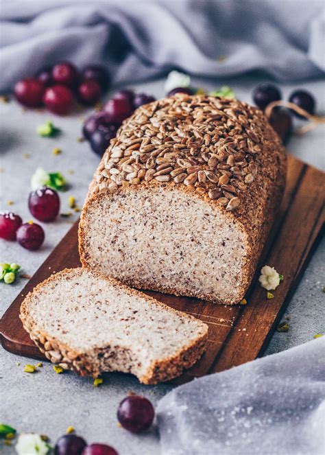 Vegan Keto Bread Recipe | Low-Carb Loaf - Bianca Zapatka | Recipes