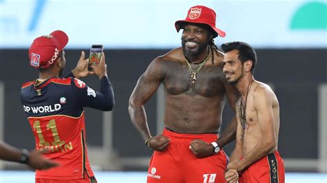 IPL 2021 Chris Gayle And Yuzvendra Chahal Flex Their Muscles In