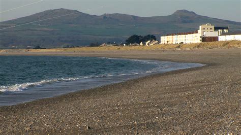 Pwllheli Beach - Around The Coast - Fishing TV