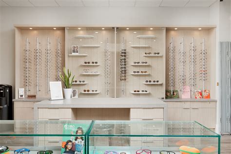 Vancouver Optometry Clinic, Vancouver BC - Medico Construction - Clinic