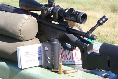 9 Best Scopes For AR 15 Coyote Hunting [WON'T let Them RUN]