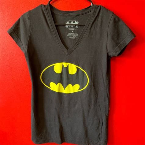 Tops Official Dc Batman Logo Tshirt Size Medium Poshmark