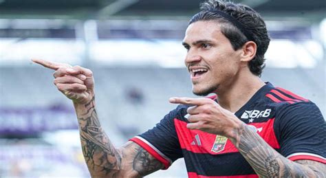 Pedro Do Flamengo Agradece Homenagem Feita Por Torcedores