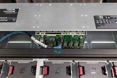 HPE ProLiant DL560 Gen11 评测 闭环液体冷却 StorageReview