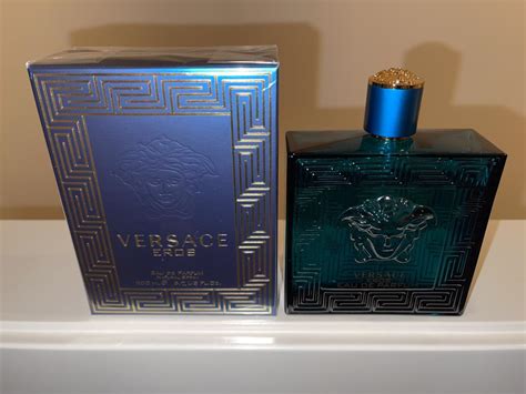 Eros Eau de Parfum Versace Cologne - ein neues Parfum für Männer 2020