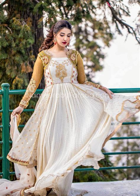 Buy Pakistani Nikah Dress For Bride In White Color 2021 Online