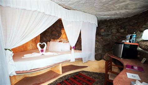 20 Of The Most Amazing Hotel Rooms In The World