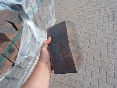 High Kerbs For Driveways Brindle Kl Key Kerb Block Paving Edgings